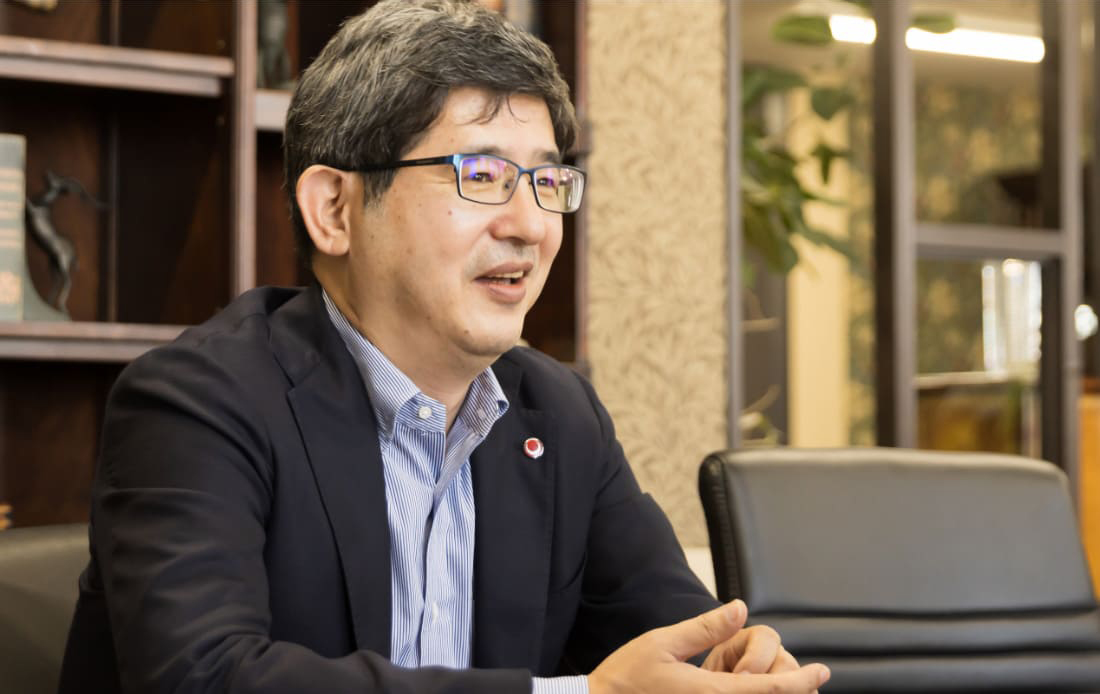 あえて会社の成長を止めて社員の成長を促す「圧倒的な学び」。